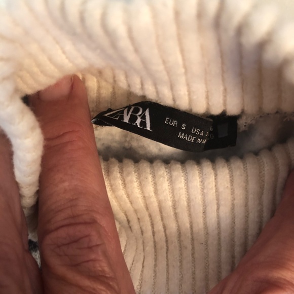 Preppy Zara Medium Boxy Striped Cotton Sweater - Picture 2 of 2